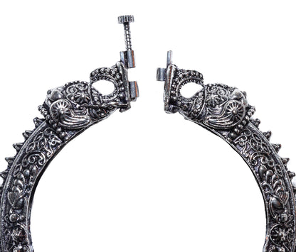 Tooting Elephant Bangle