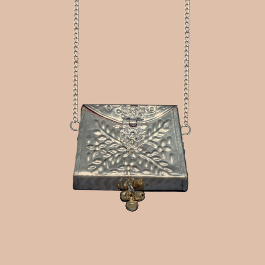 Noor Jaal Box Bag - Gold
