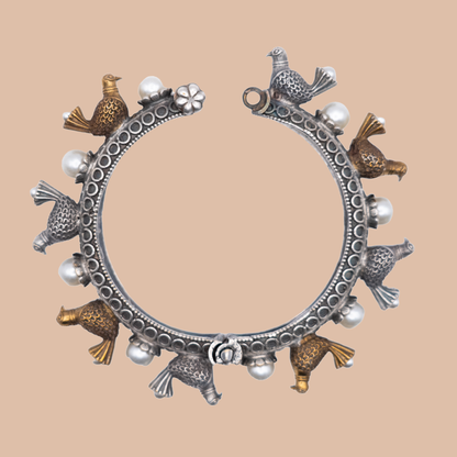 Songbird Pearl Bangle